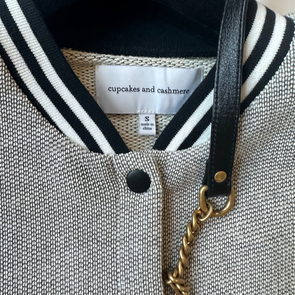 Bomber Jacket - Picture 2 of 4
